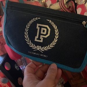 Vs pink pouch great condition